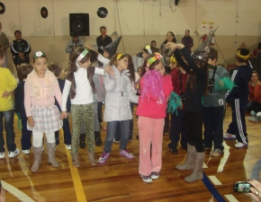 Dia das Mães - 1º e 2º Ano do EF