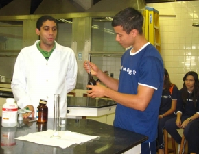 Visita à Universidade Católica