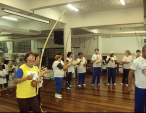 Grupo Conviver - oficina de capoeira